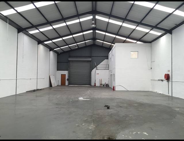 455M² FACTORY TO LET IN BEACONVALE